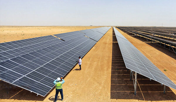 راه اندازی نیروگاه خورشیدی آفگرید در مناطق مختلف ایران – 3 مزیت اصلی