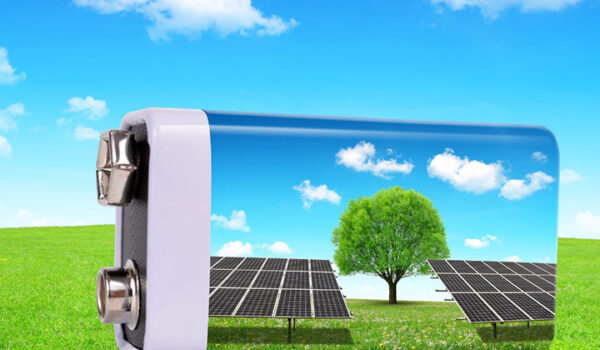 راه اندازی نیروگاه خورشیدی با باتری خورشیدی – معرفی 2 باتری اصلی