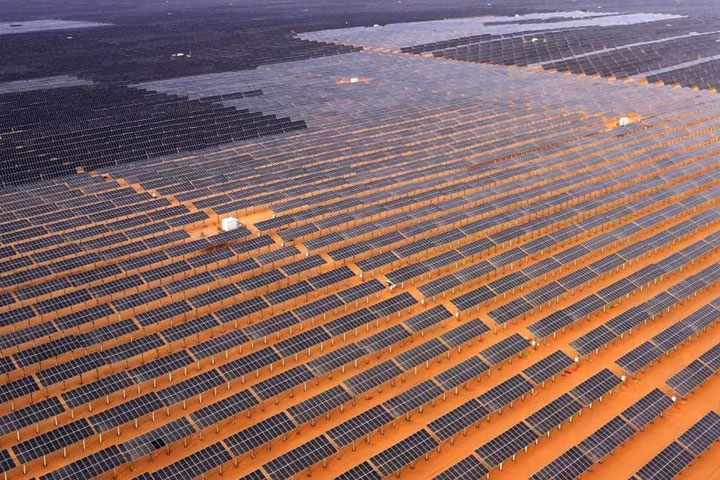 آمار راه اندازی نیروگاه های خورشیدی در چین